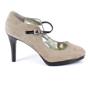 Closet Closing 🚧 🆕 ALFANI Suede and Patent Leather Heels Sz 8